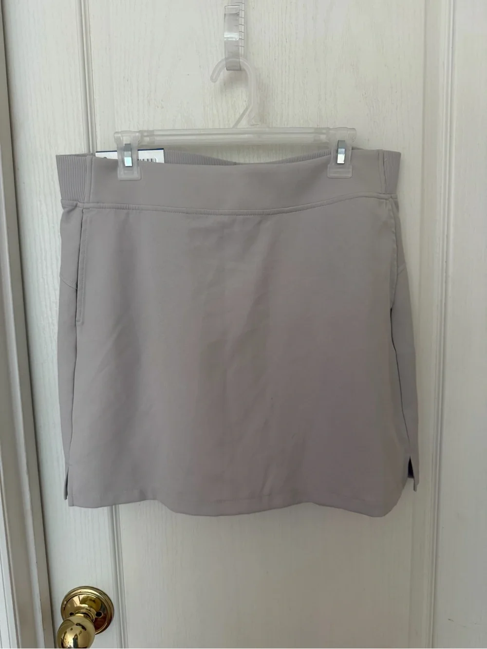 NWT 32 Degrees Cool Woman’s Skort Color:Light Gray Item # 1846713, Sz L